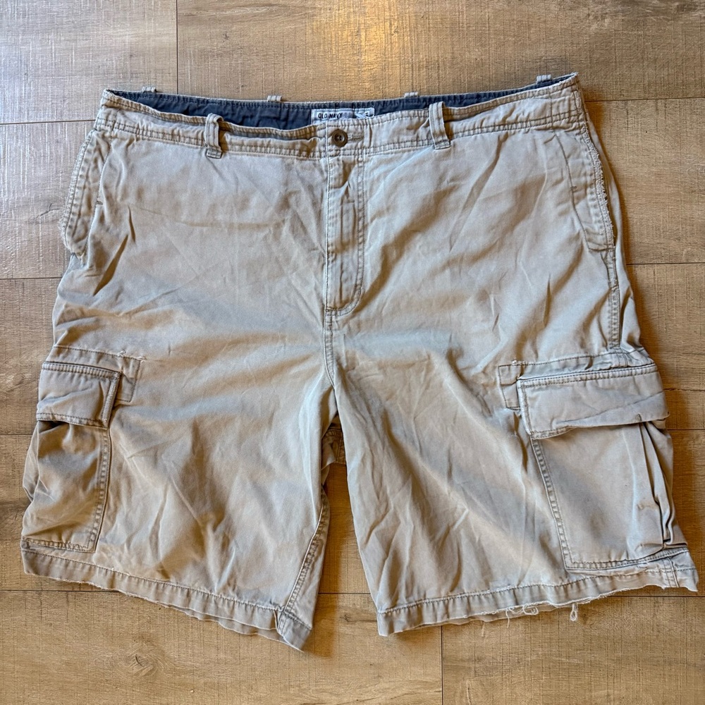 Vintage Y2K Old Navy Cargo Shorts distressed baggy Skater Utility Gorpcore sz 44